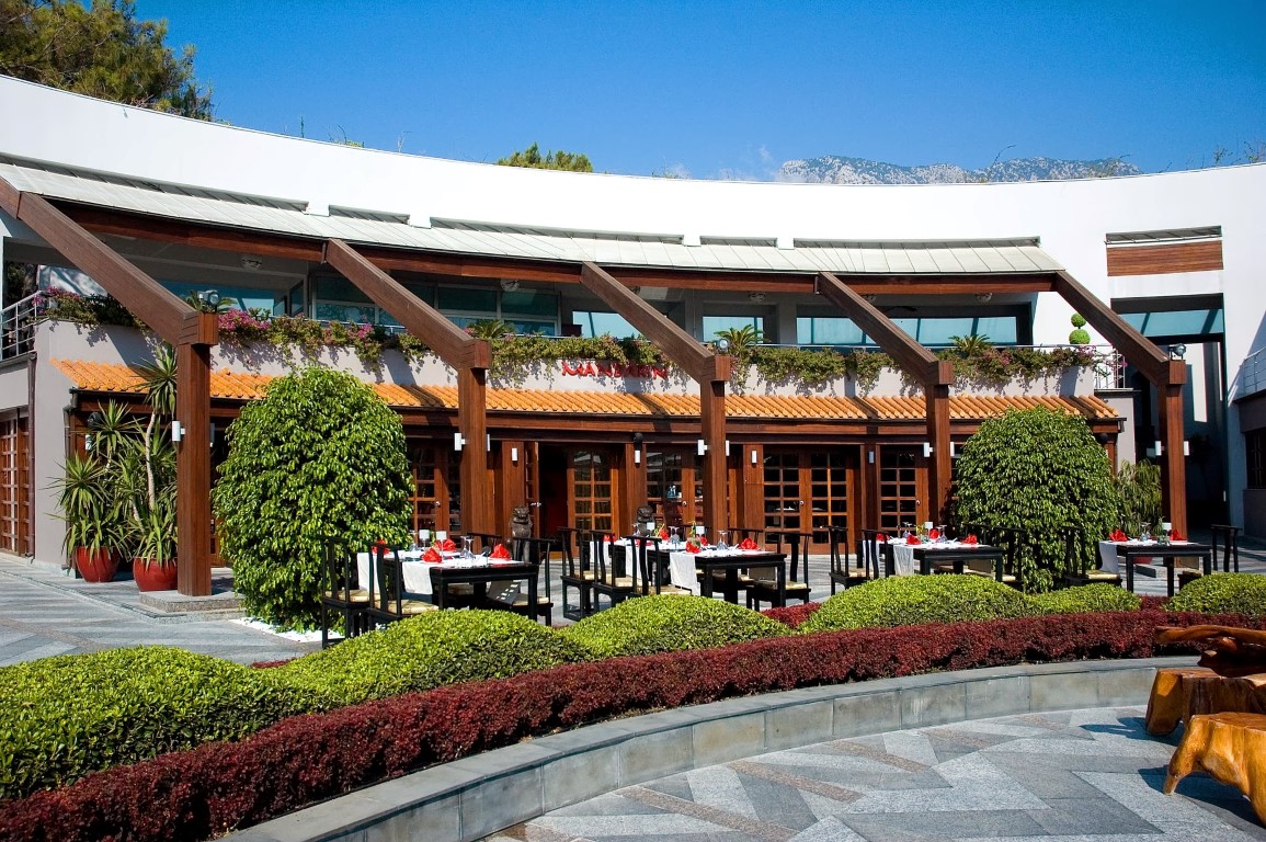 imagini hotel RIXOS SUNGATE